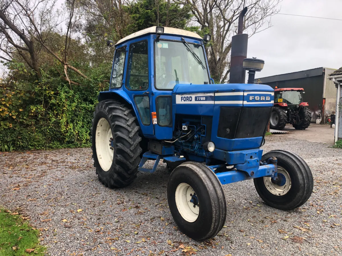 Ford 7700 - Image 2