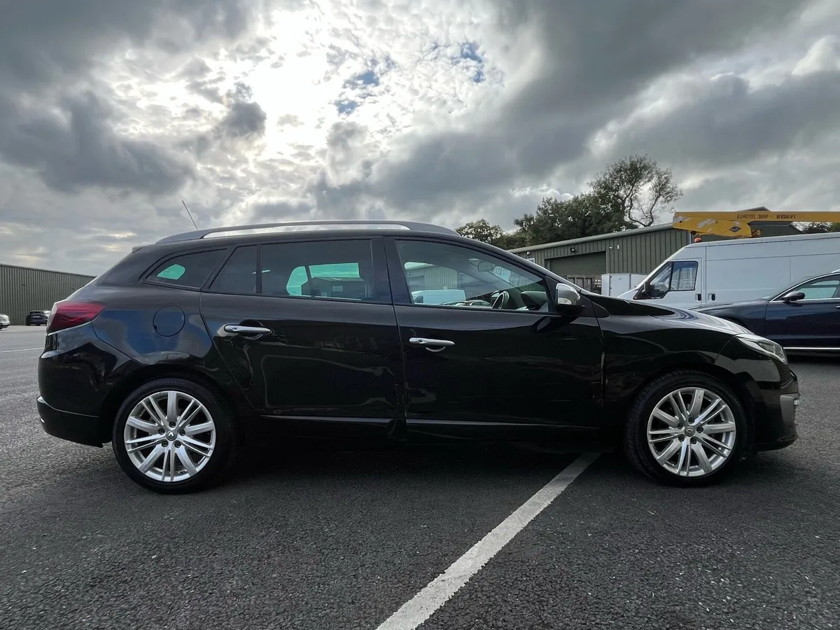 2015 Renault Megane *GT- LINE* LOW KILS - Image 4