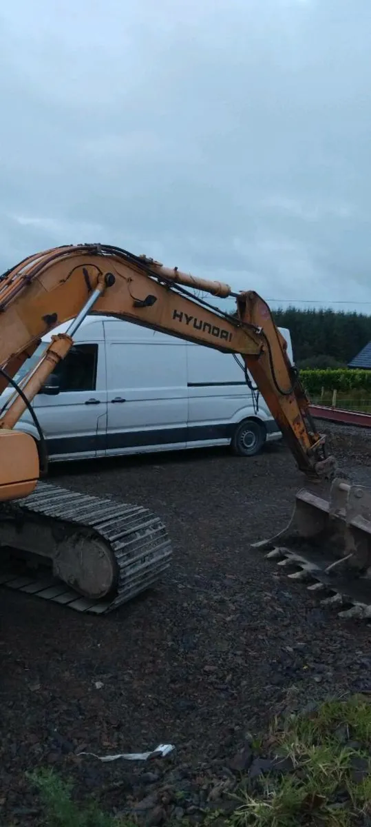 Hyundai LC130 - Image 3