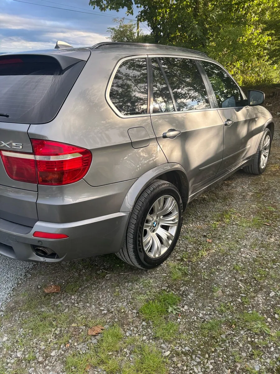 BMW X5 - Image 2