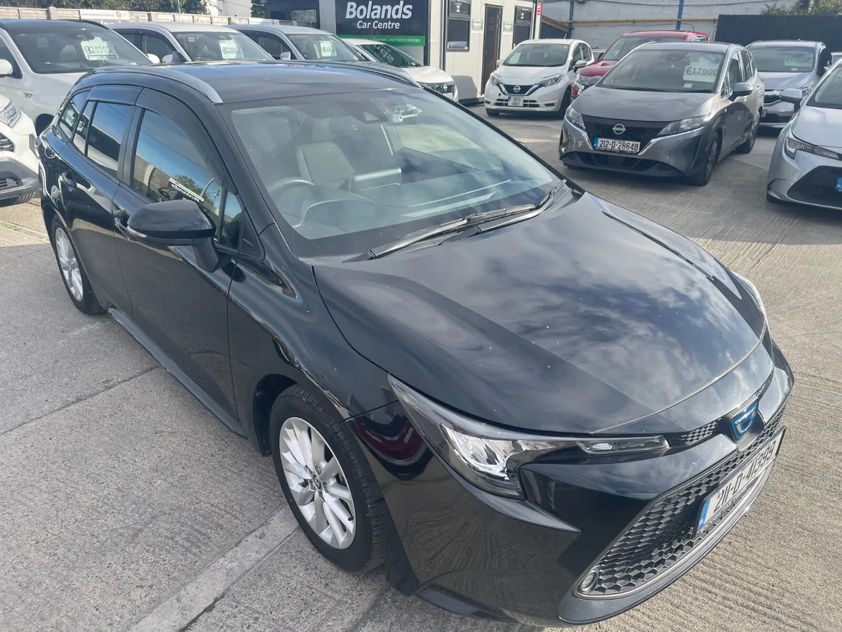211 Toyota Corolla Hybrid 1.8 Automatic Touring - Image 2