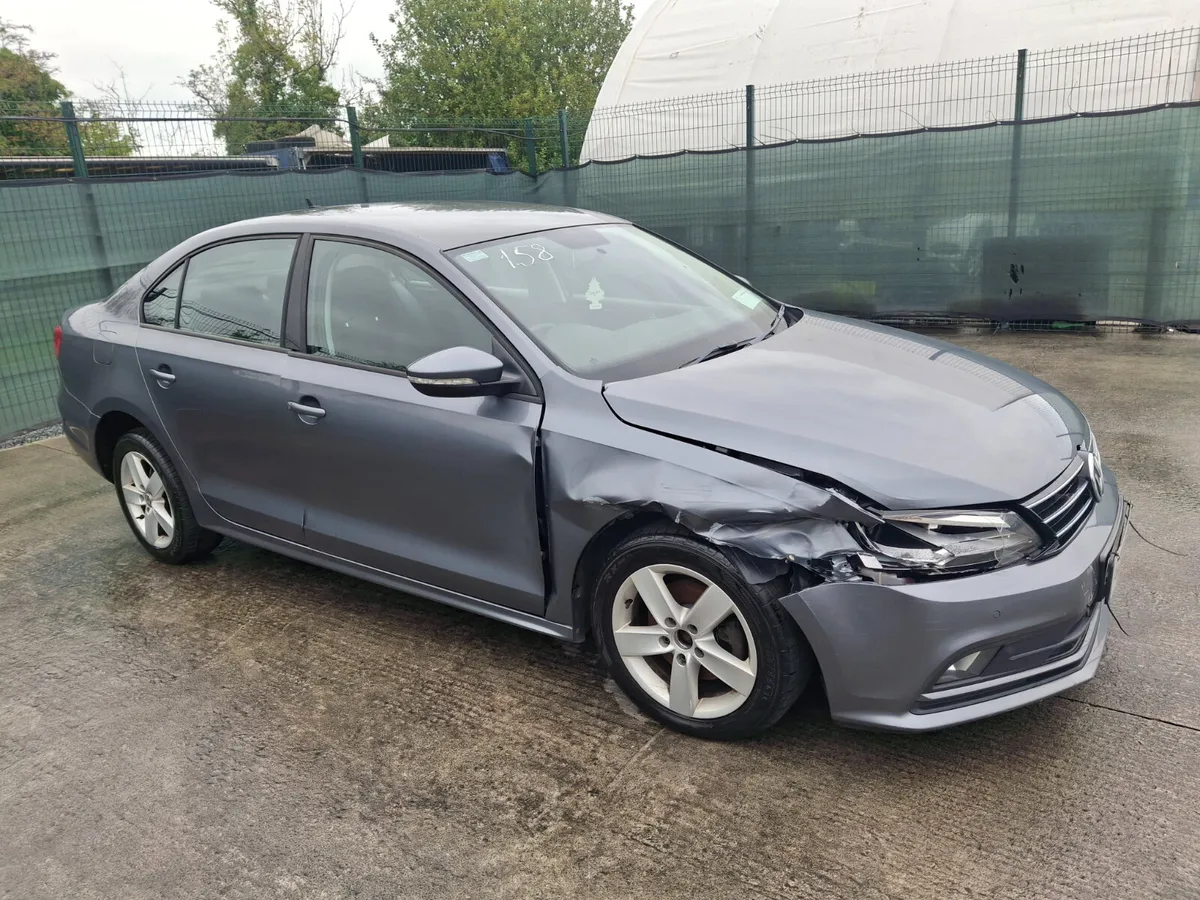 152 VW Jetta 2.0L TDI - Image 3