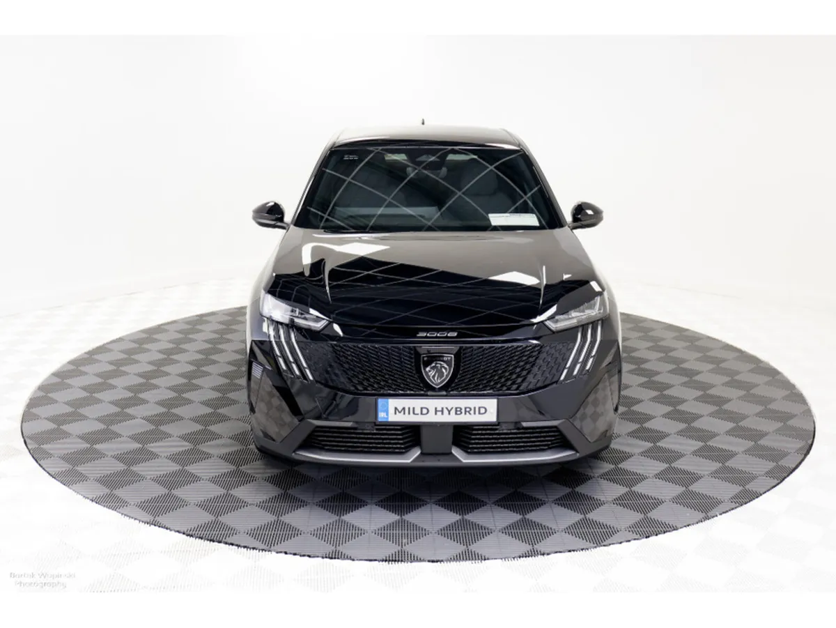 Peugeot 3008 Allure Hybrid 145HP - Image 3