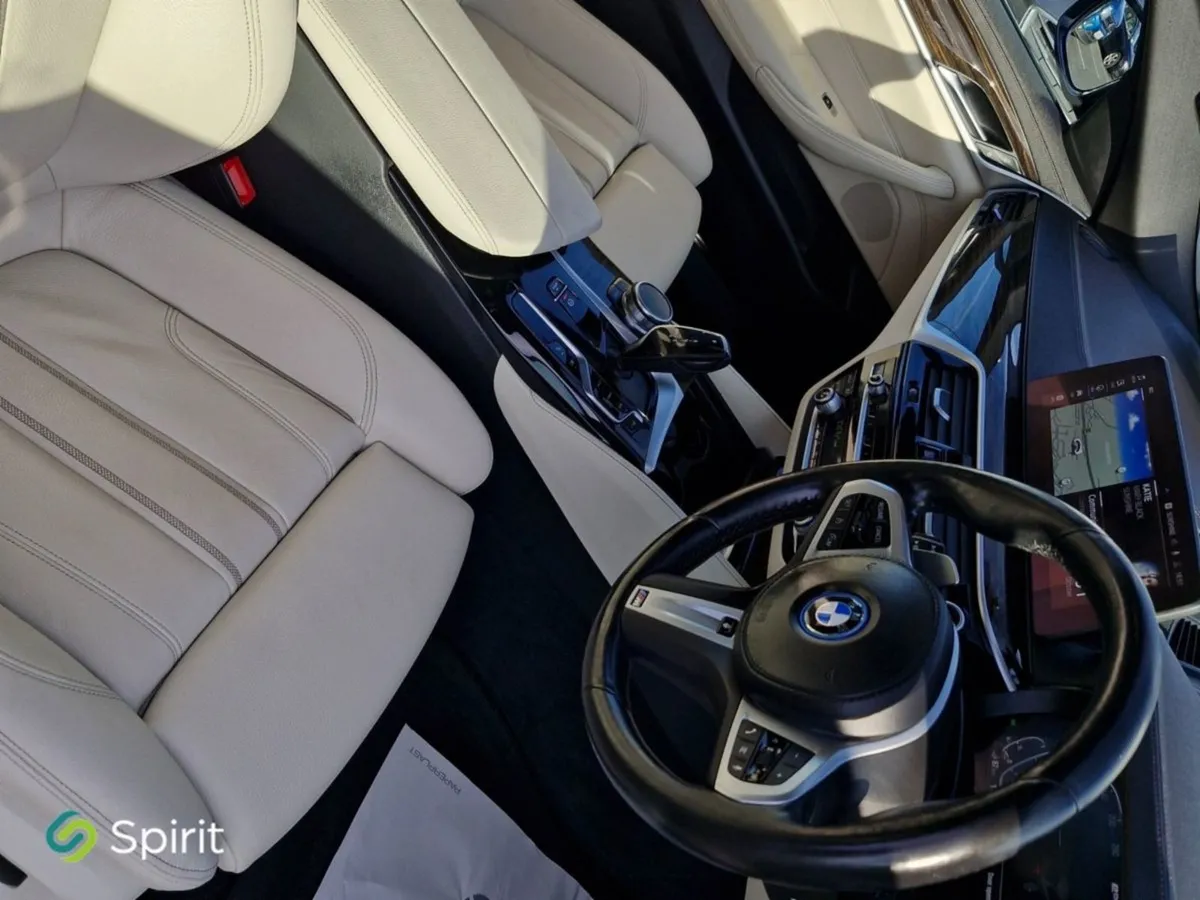 BMW 5 Series 530e M Sport - Image 4