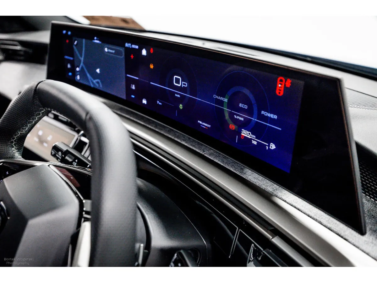 Peugeot 5008 GT Hybrid Auto 145HP - 7 Seats - Image 3