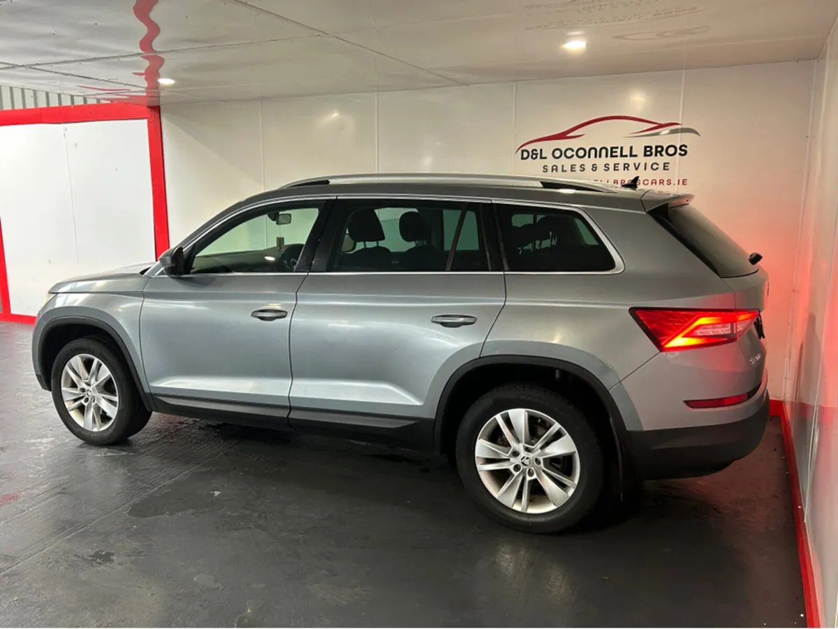 Skoda Kodiaq AMBITION 2.0 TDI 150HP 4X4 4 4DR - Image 4
