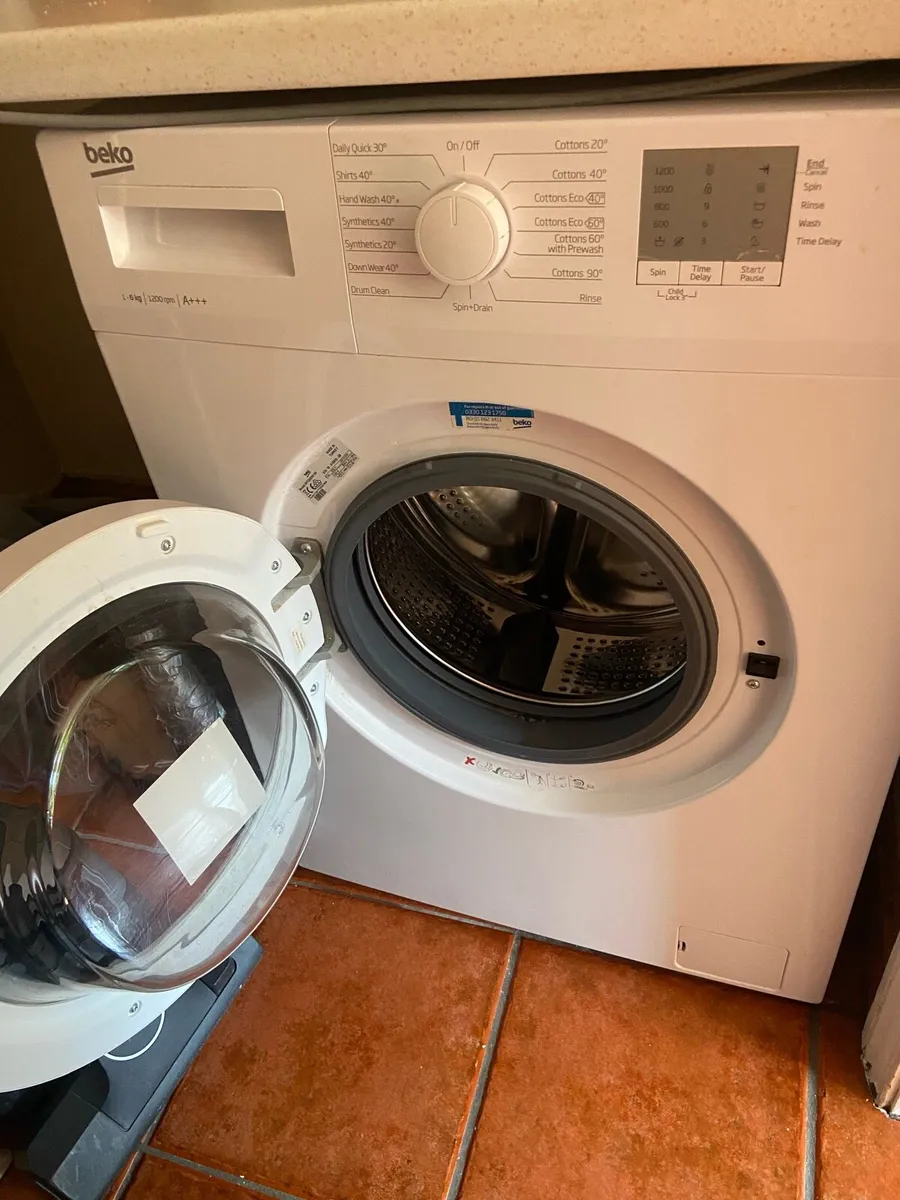 Beko Washing machine - Image 2