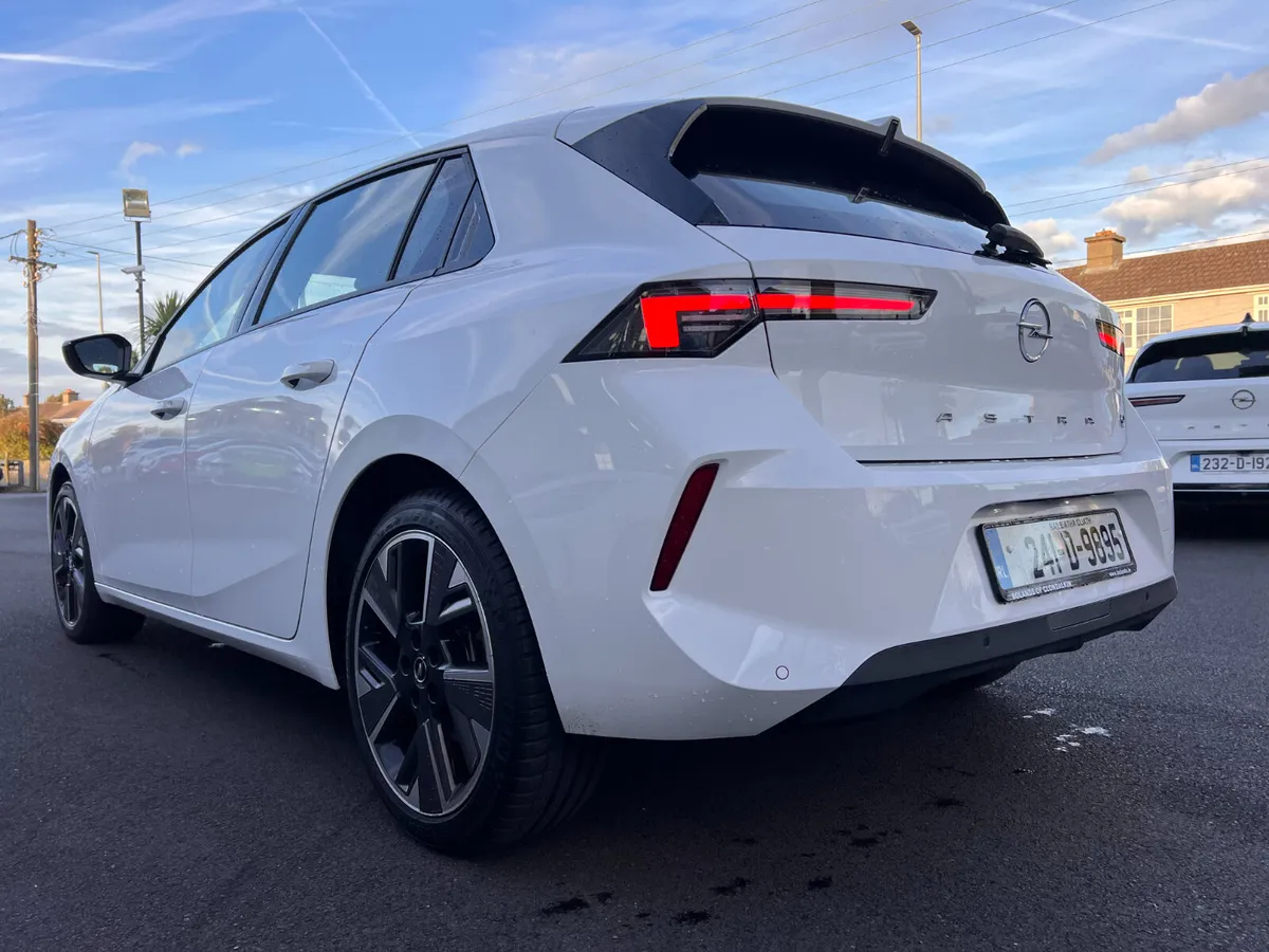 Superb Value Massive Spec Next To New Low Kms - Image 2