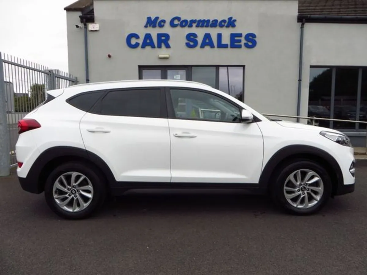 Hyundai Tucson 1.7 Crdi SE NAV Bl/dr 5DR - Image 2