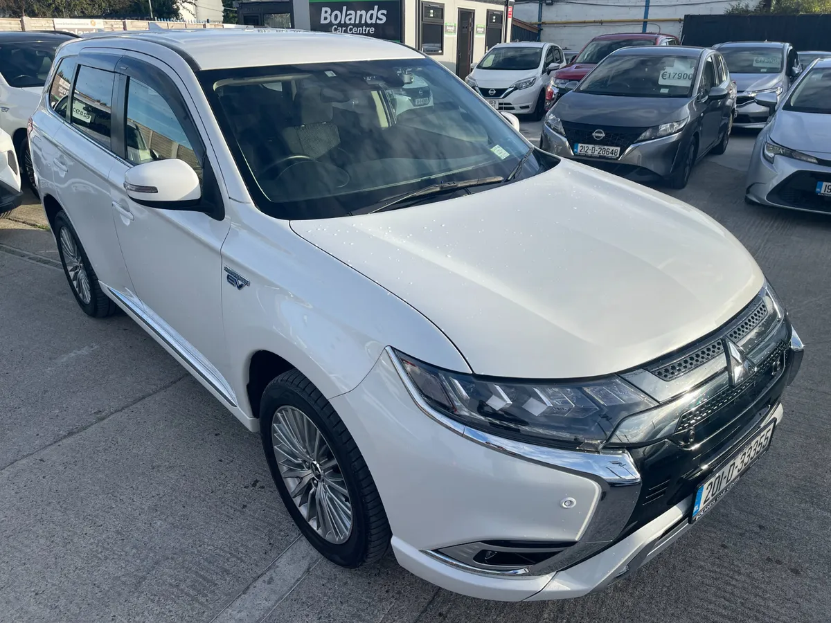 201 Mitsubishi Outlander Hybrid 2.4 Phev Automatic - Image 2