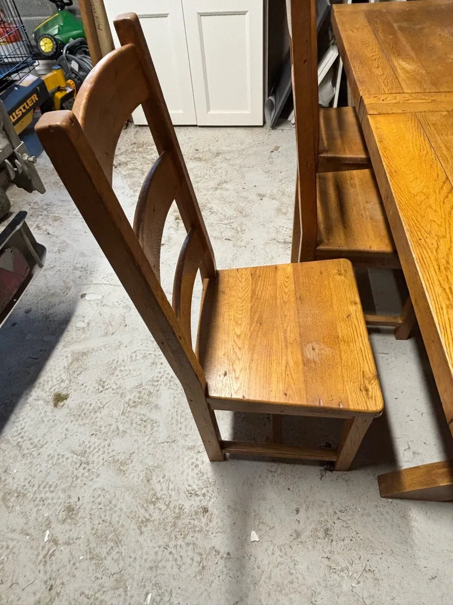 Kitchen table and chairs - Image 3