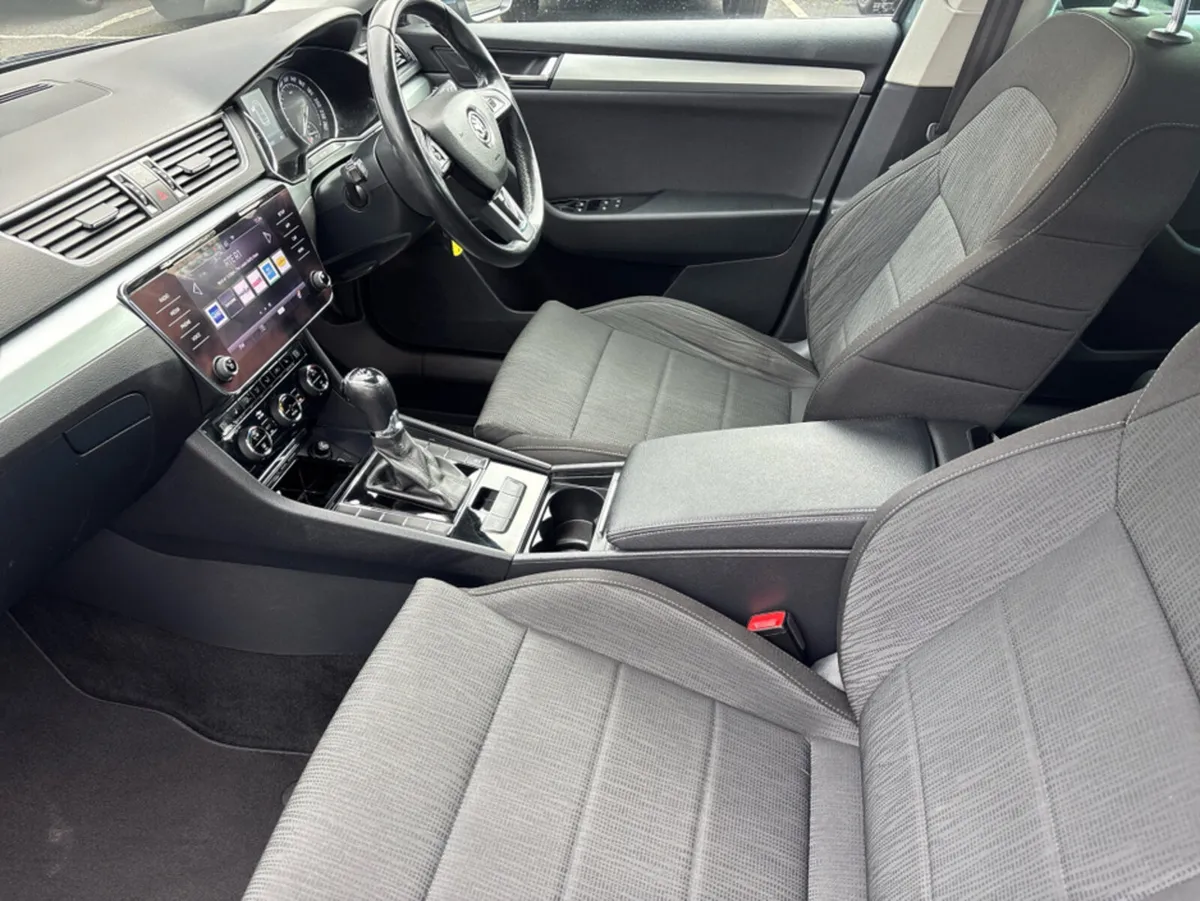 Skoda Superb AMBITION 2.0 TDI 150HP DSG 4DR AUTO - Image 3