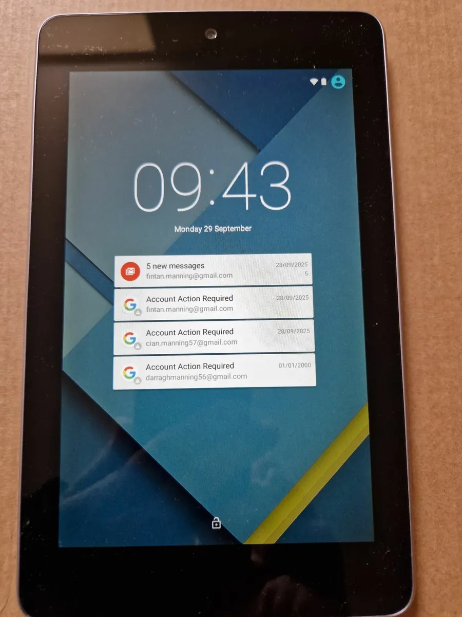 ASUS NEXUS 7 Tablet Model ME370T 32GB Excellent co - Image 1