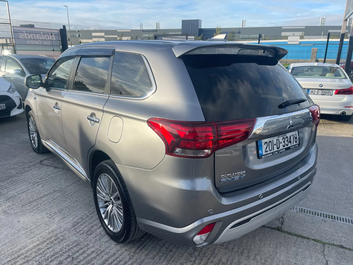 201 Mitsubishi Outlander Hybrid 2.4 Phev Automatic - Image 4