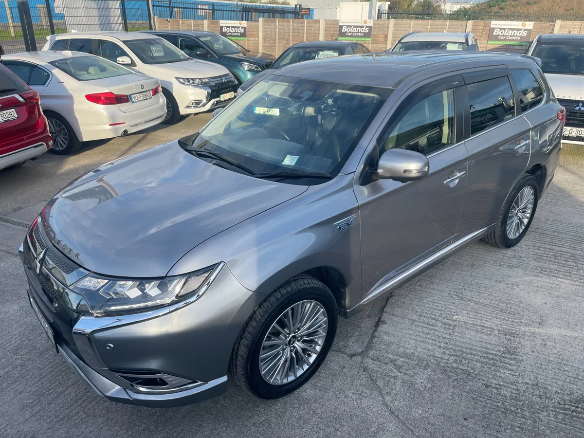 201 Mitsubishi Outlander Hybrid 2.4 Phev Automatic - Image 3