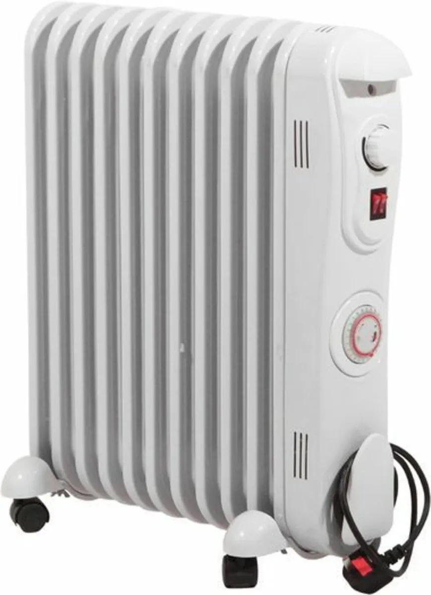 2.5 kW 11 Fin Oil Filled Radiator with 24 H Timer - Image 3