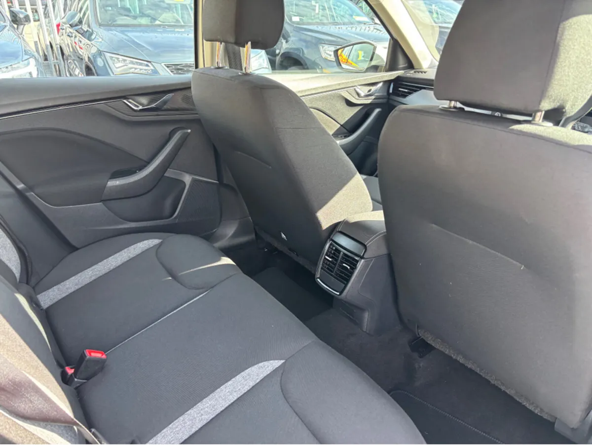 Skoda Kamiq ACTIVE 1.0 TSI 95BHP 5DR - Image 4