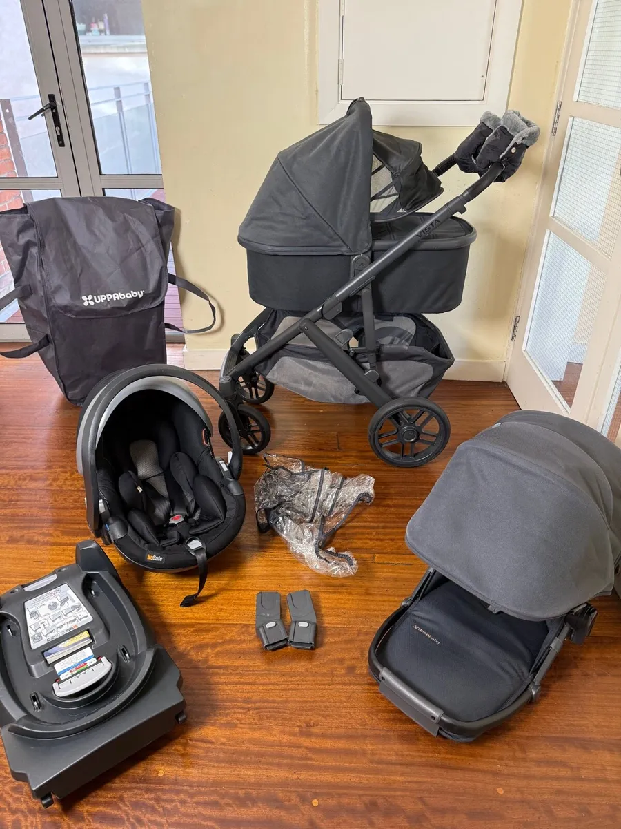 Uppababy Vista V2 gorgeous with car seat and isofi - Image 1