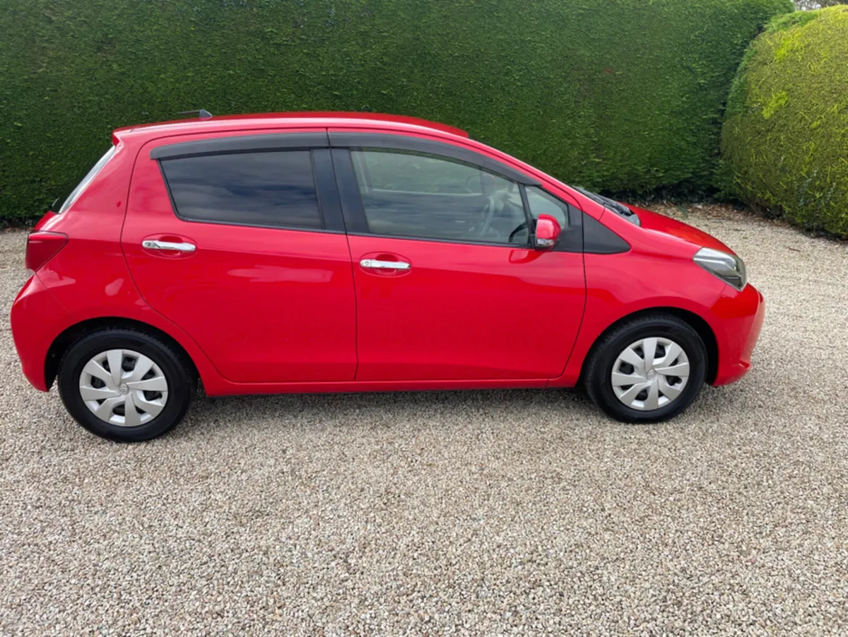 Toyota Vitz NSP130 5DR AUTO - Image 3