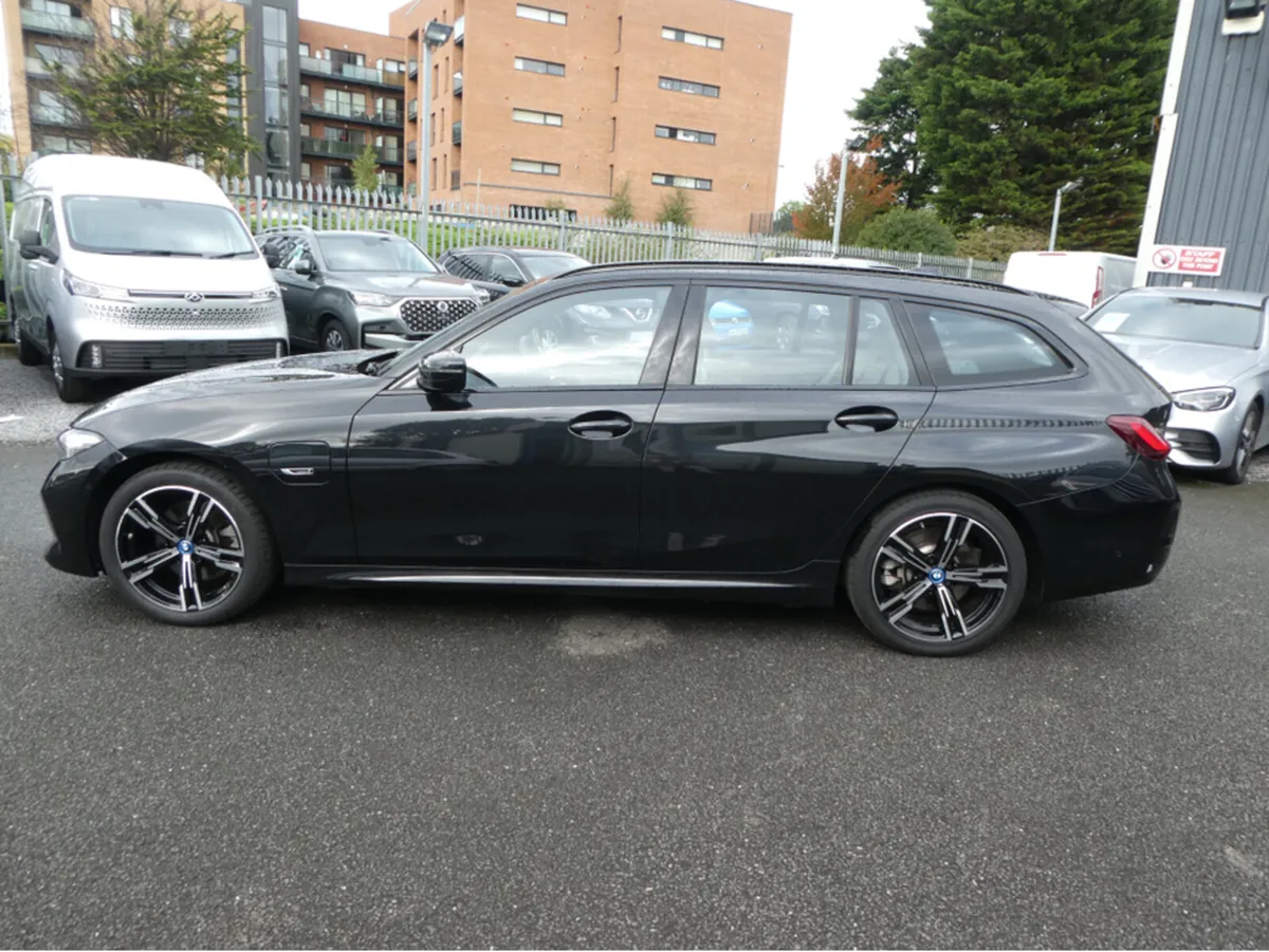 BMW 3-Series M SPORT AUTO - Image 4