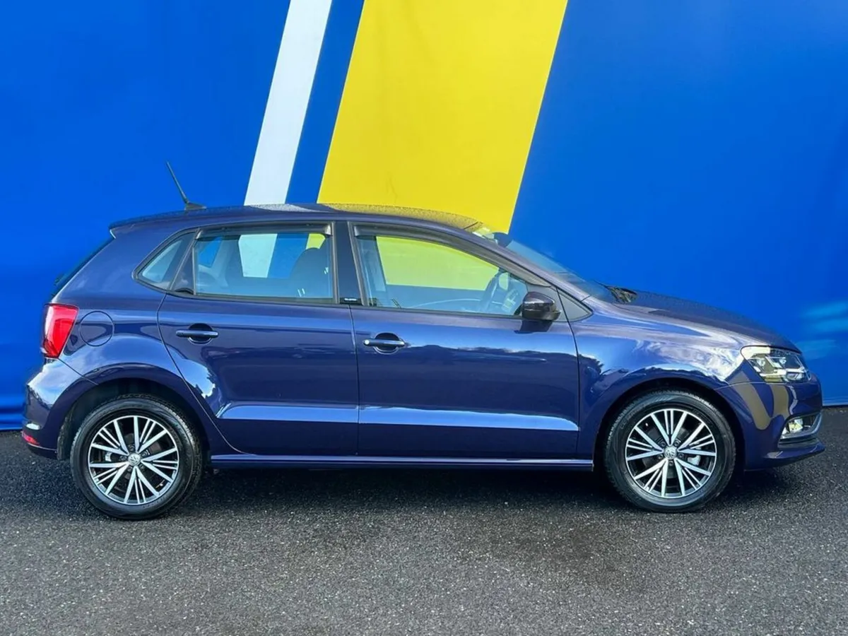 Volkswagen Polo ALLSTAR 1.2 TSI AUTO // DIAMOND CU - Image 2