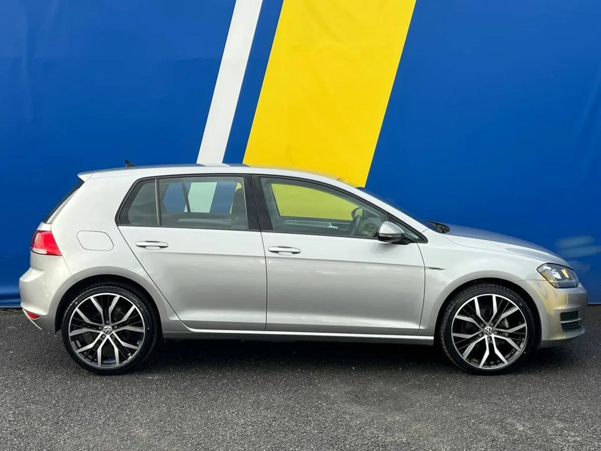 Volkswagen Golf R-LINE PACK 1.2 TSI // COMFORTLINE - Image 2
