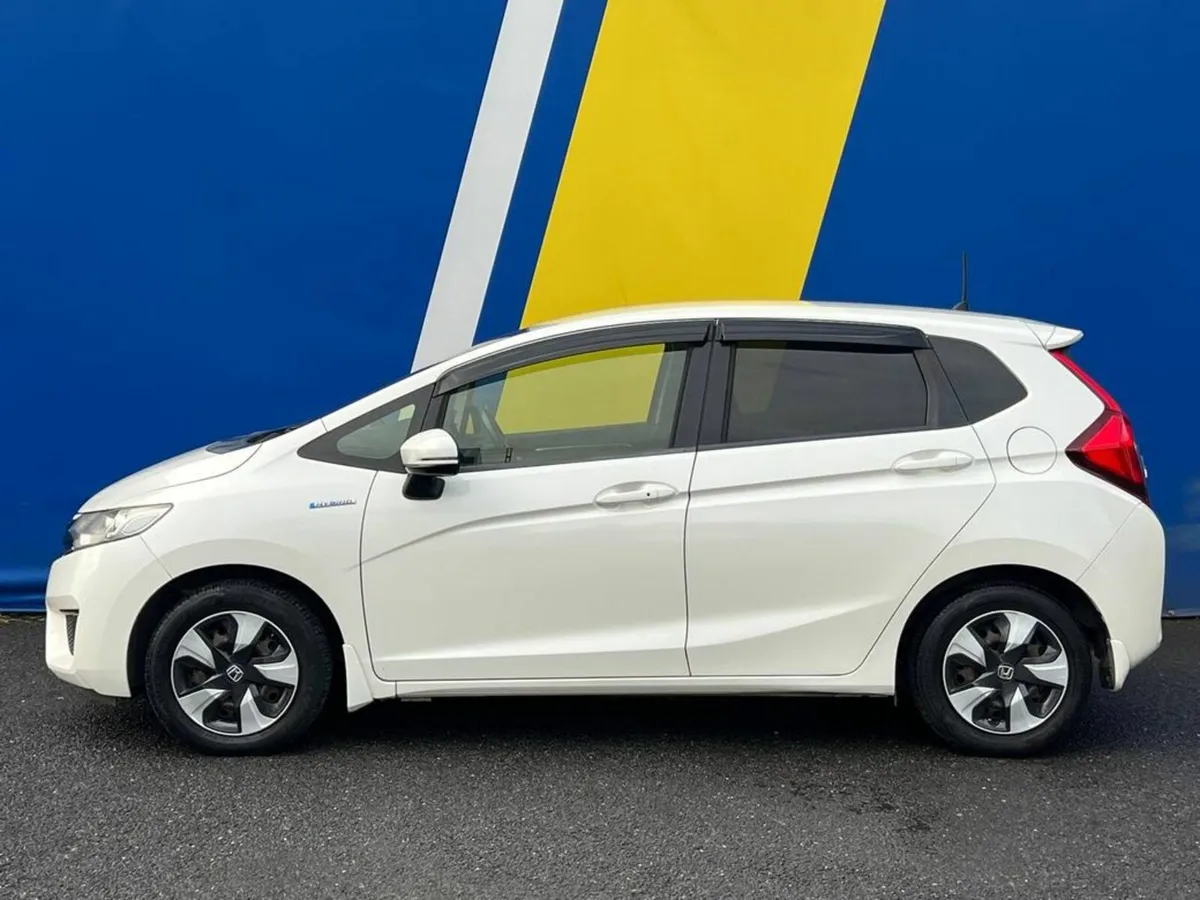 Honda Fit F-PACKAGE 1.5 HYBRID // NEW 2 YEAR NCT / - Image 3