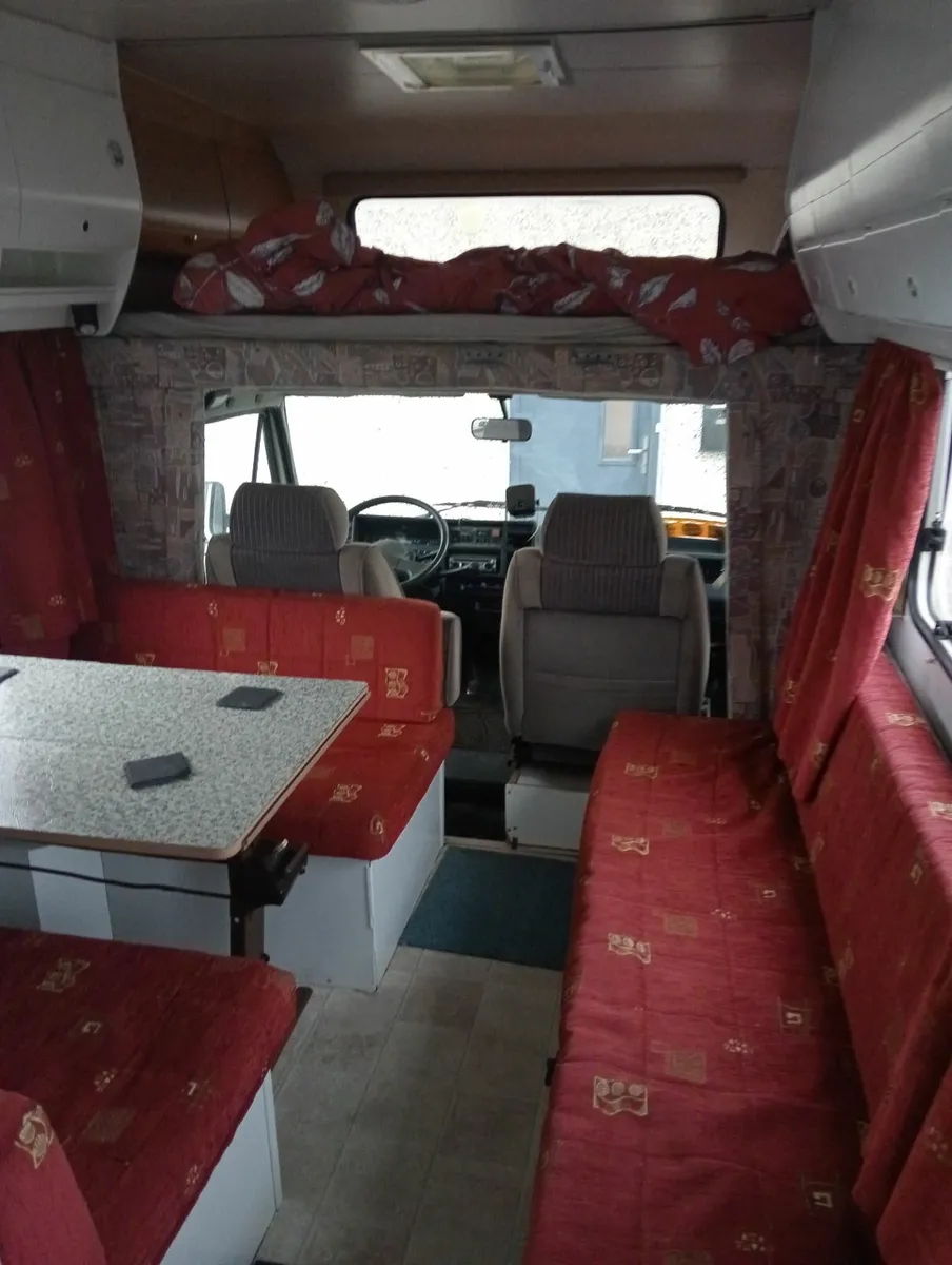 Camper van - Image 4