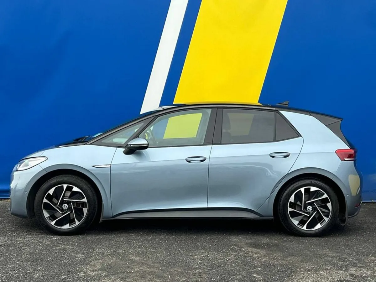 Volkswagen ID.3 PRO FAMILY 58KWH // PANORAMIC SUNR - Image 4