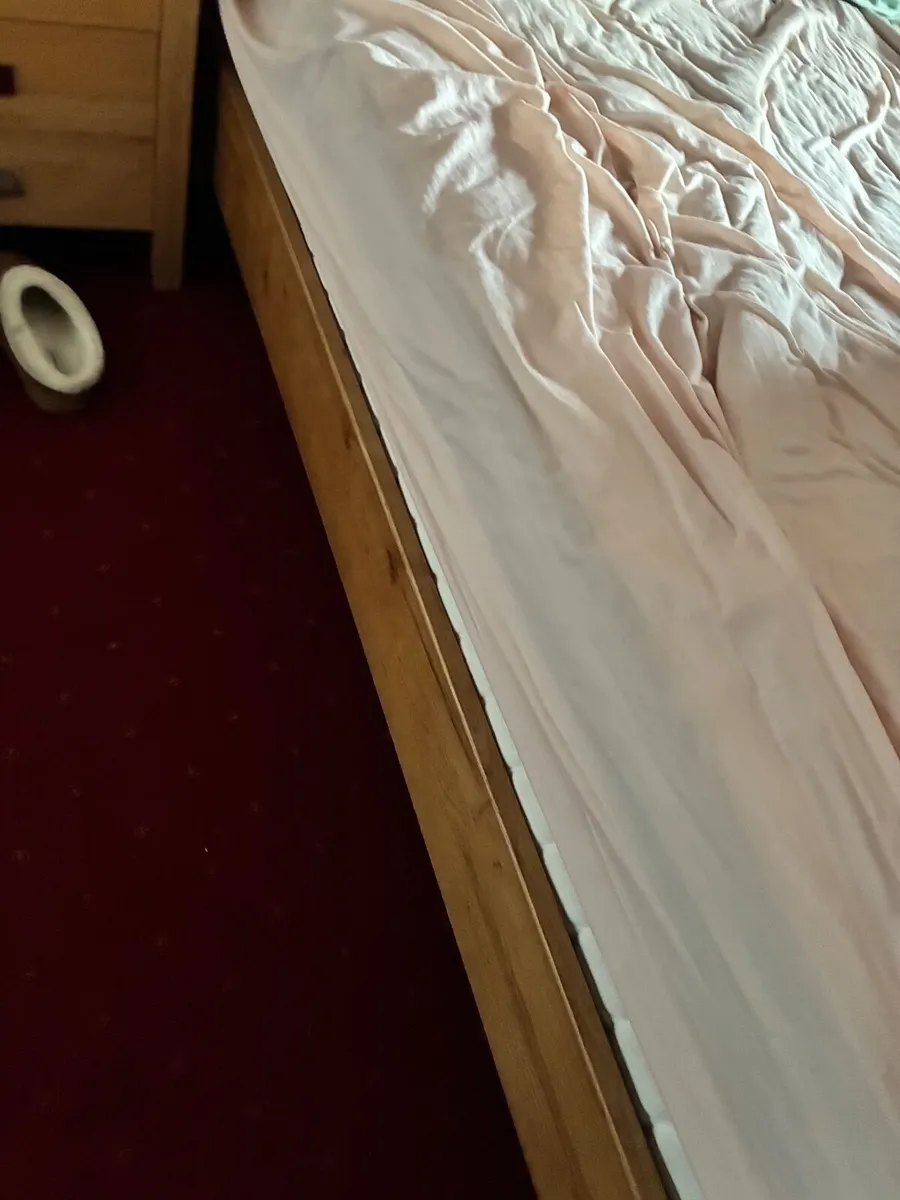 Bed - Image 1