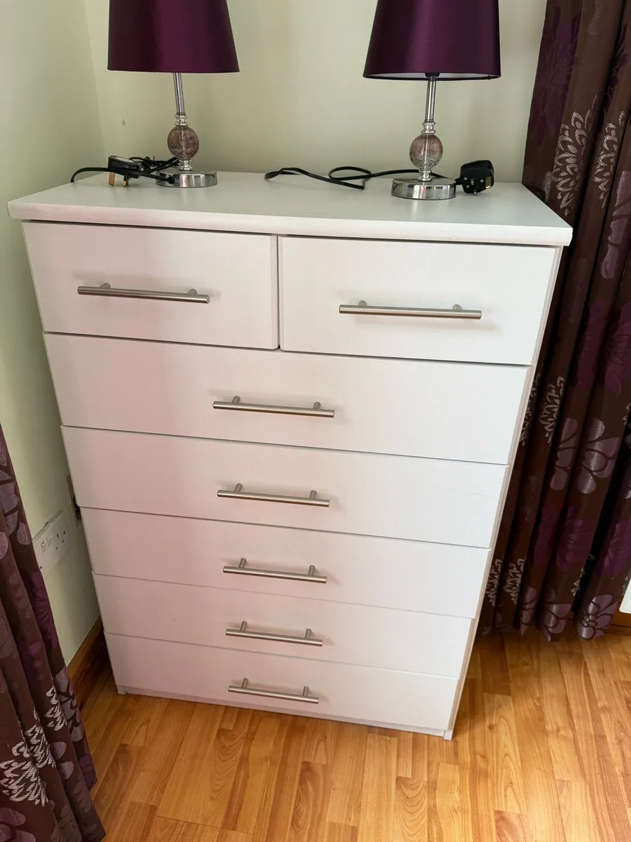 Chest of drawers - Image 2