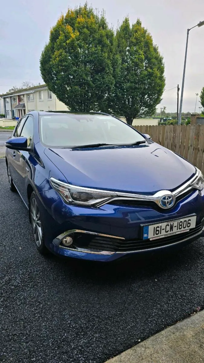 Toyota AURIS 1.8 hybrid - Image 1