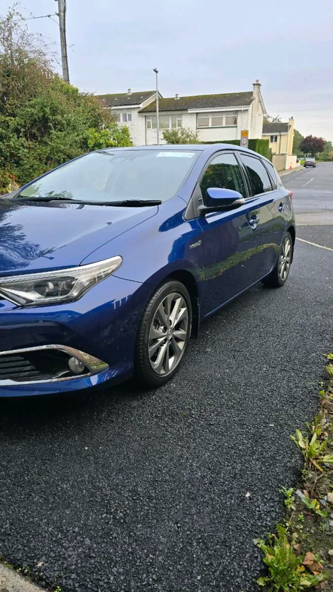 Toyota AURIS 1.8 hybrid - Image 2
