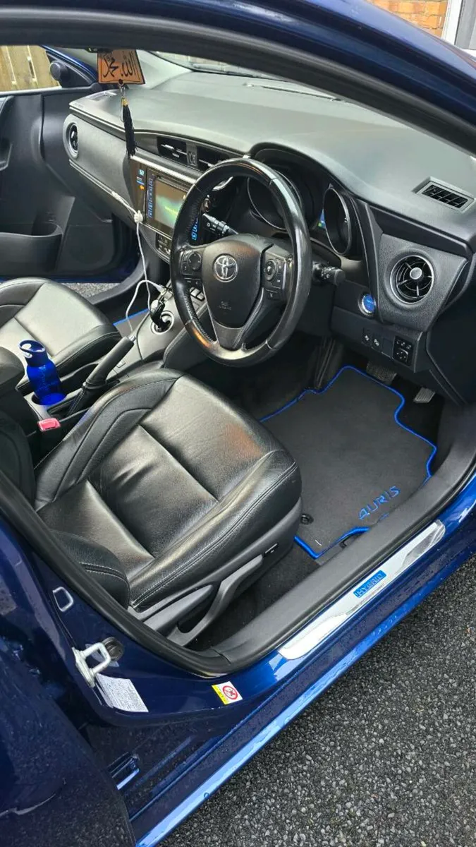 Toyota AURIS 1.8 hybrid - Image 4