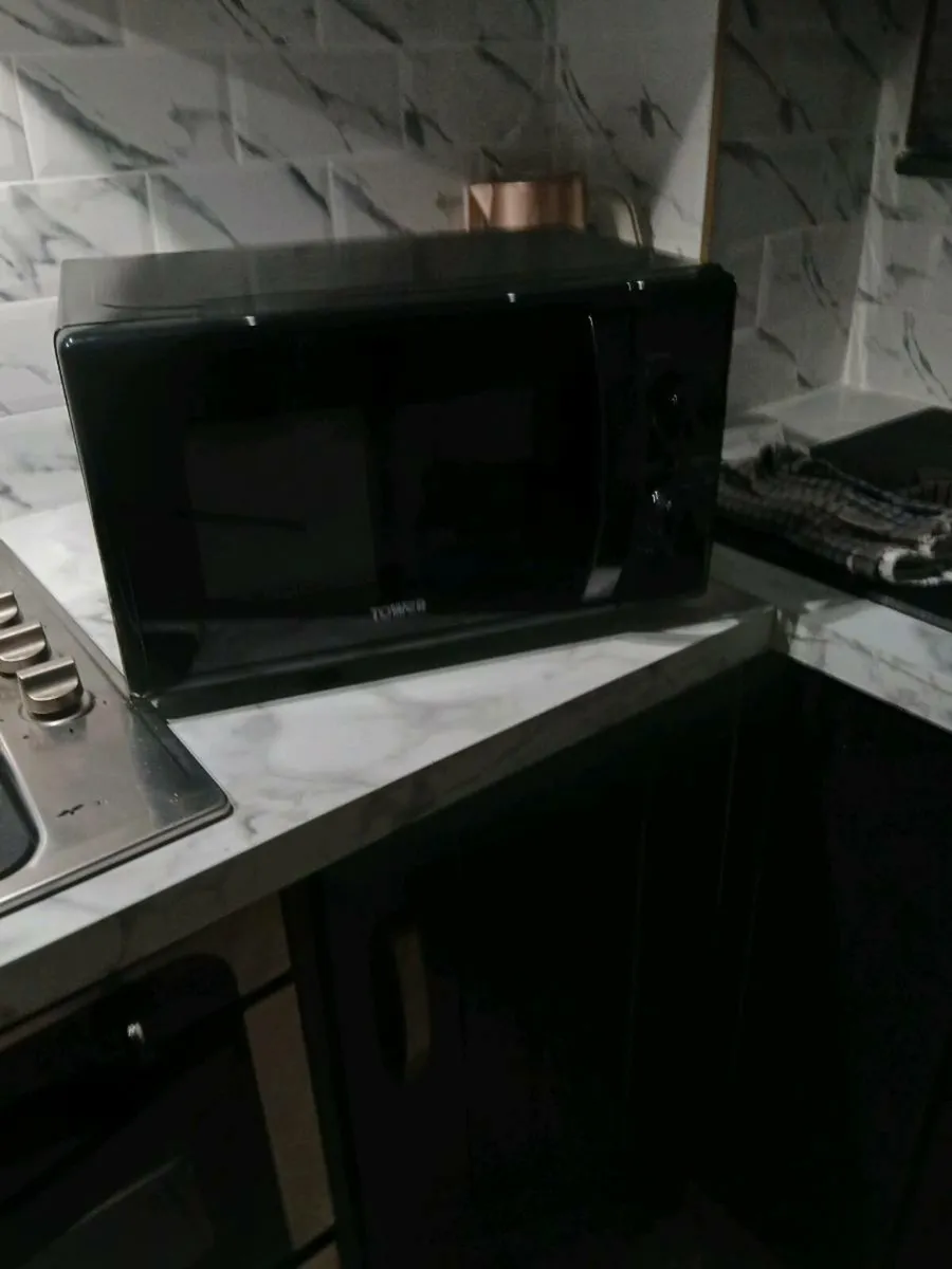 Microwave - Image 1