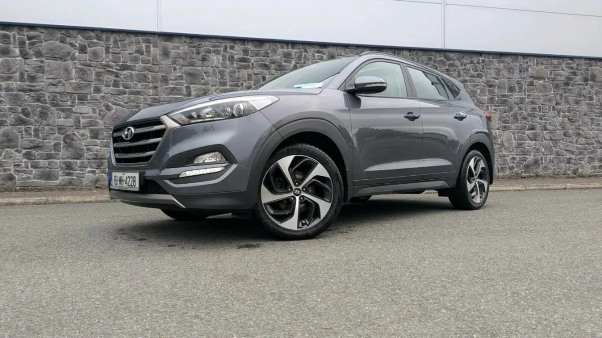 Hyundai Tucson Premium Pan roof - Image 3