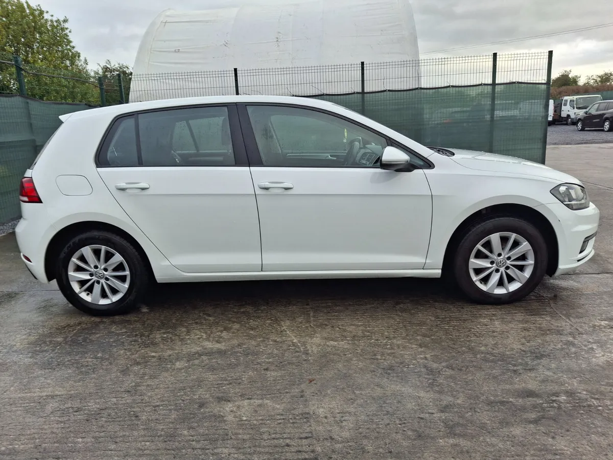 192 Volkswagen Golf  Trendline  1.6 Tdi - Image 3