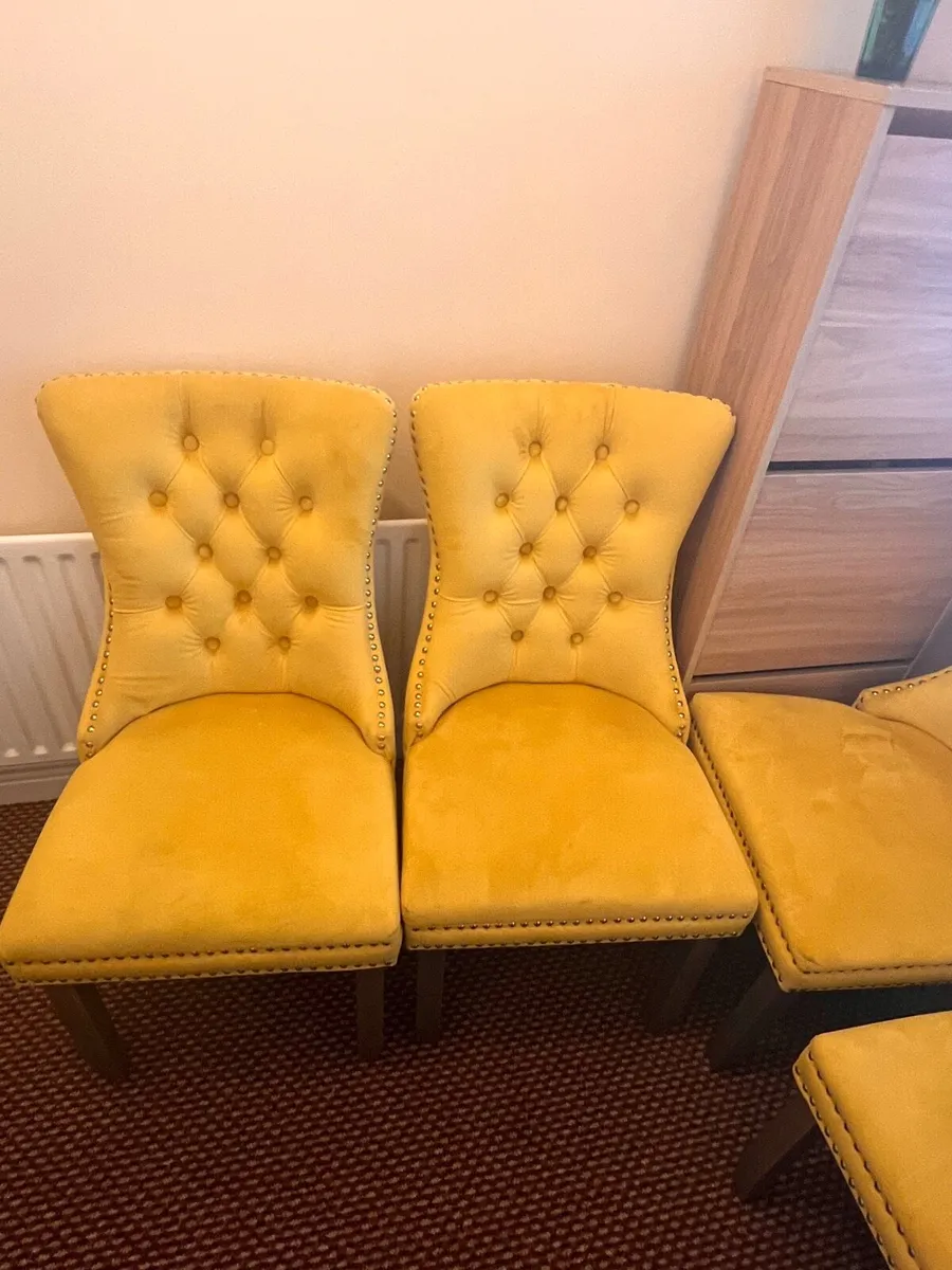Dining chair
