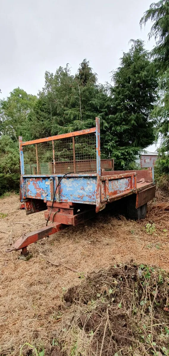 3 Trailers - Image 3