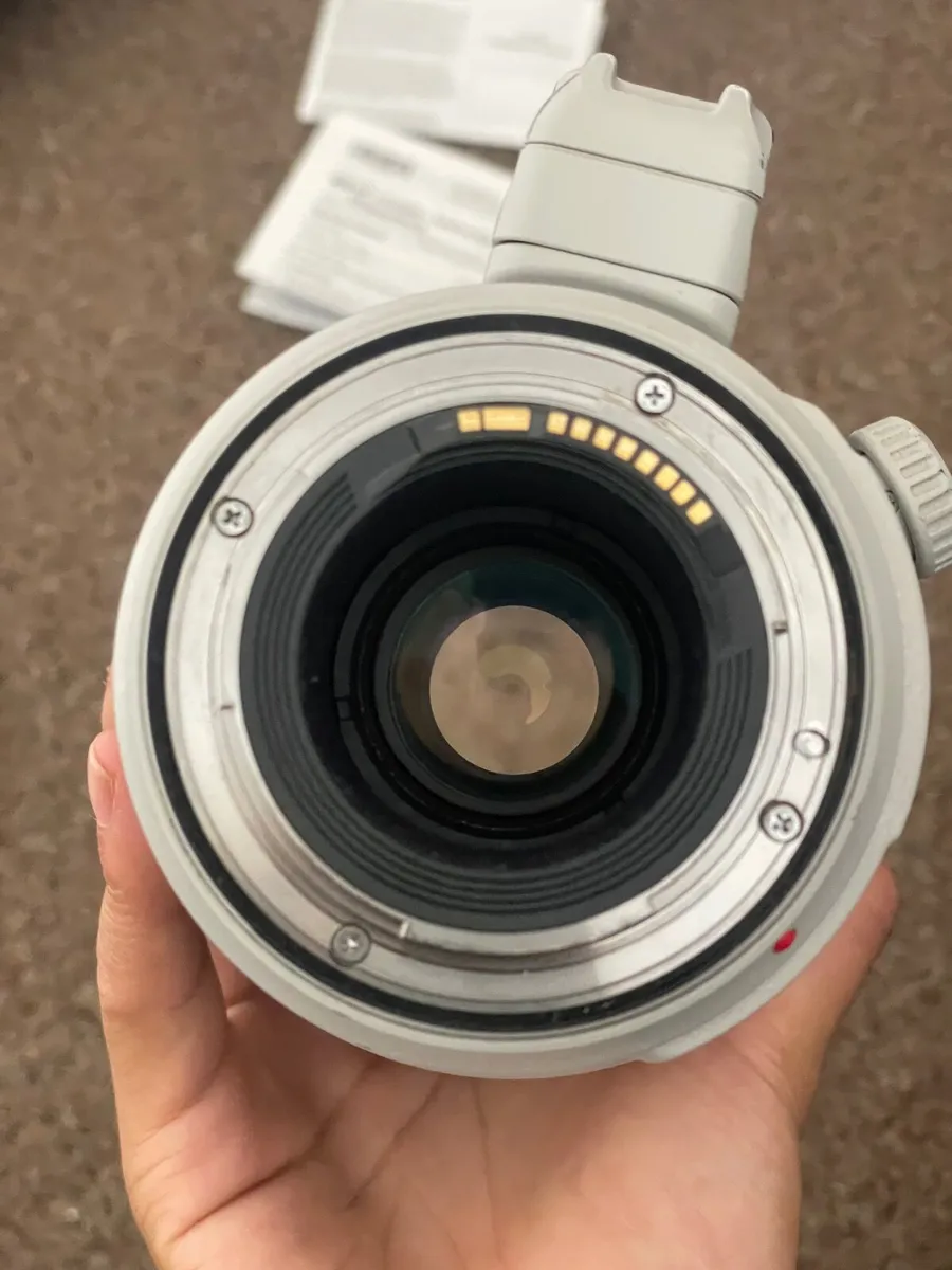 Canon EF - Image 1