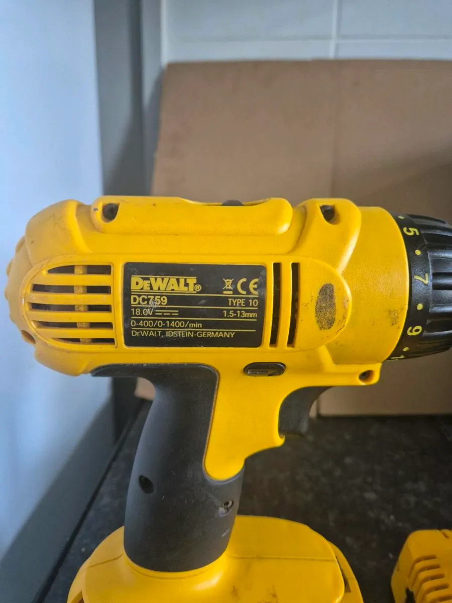 Dewalt drill and charger - Image 4