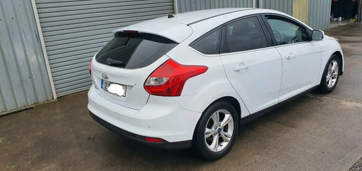 12 FORD FOCUS DIESEL - Image 4