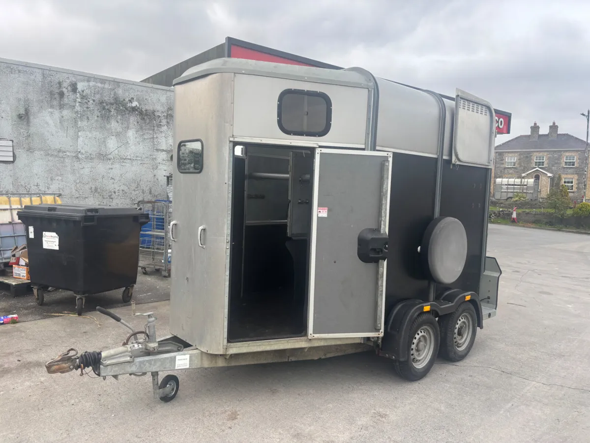 Immaculate ifor williams hb505 classic - Image 2