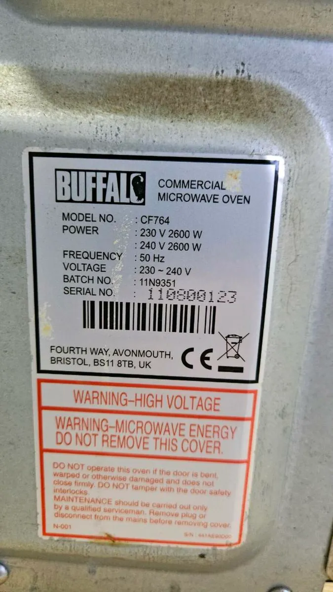 Commercial microwave - Image 4