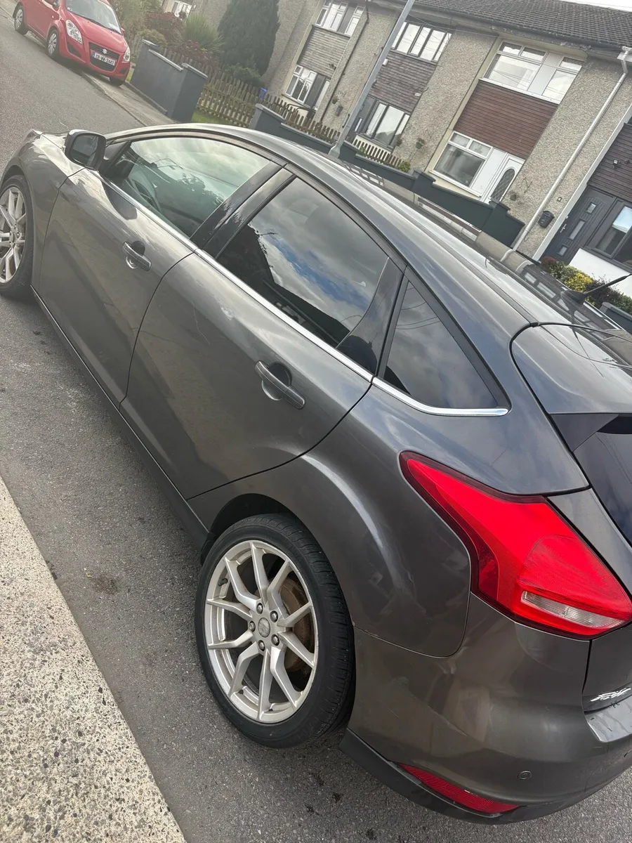 Ford Focus - Image 3