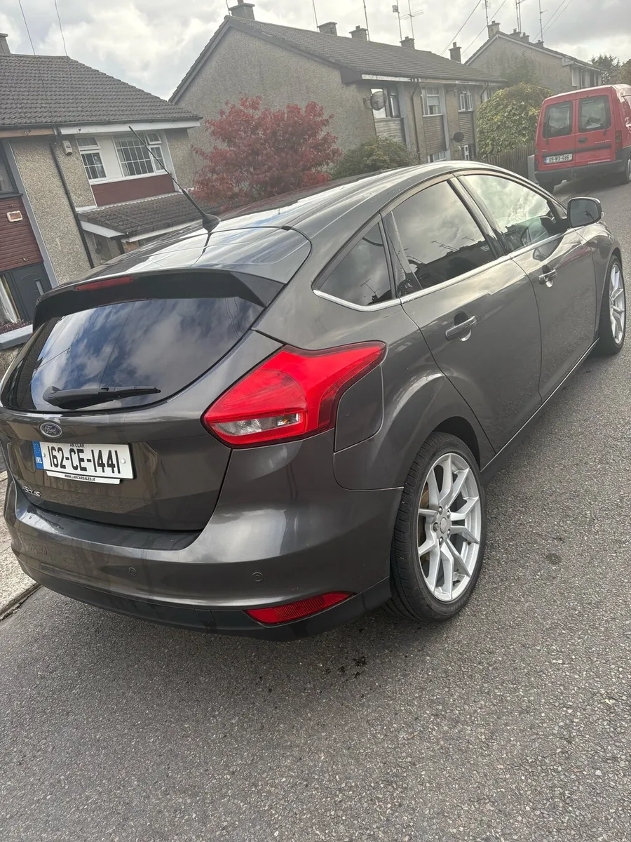 Ford Focus - Image 4