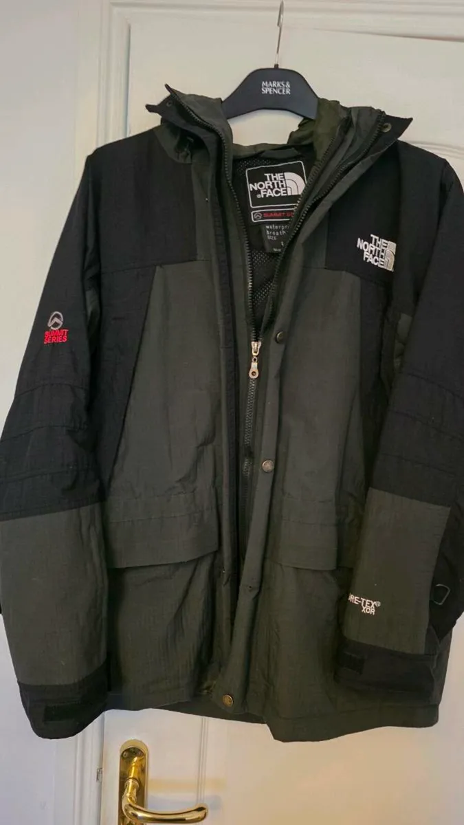 The North Face summit series winter jacket - Image 3