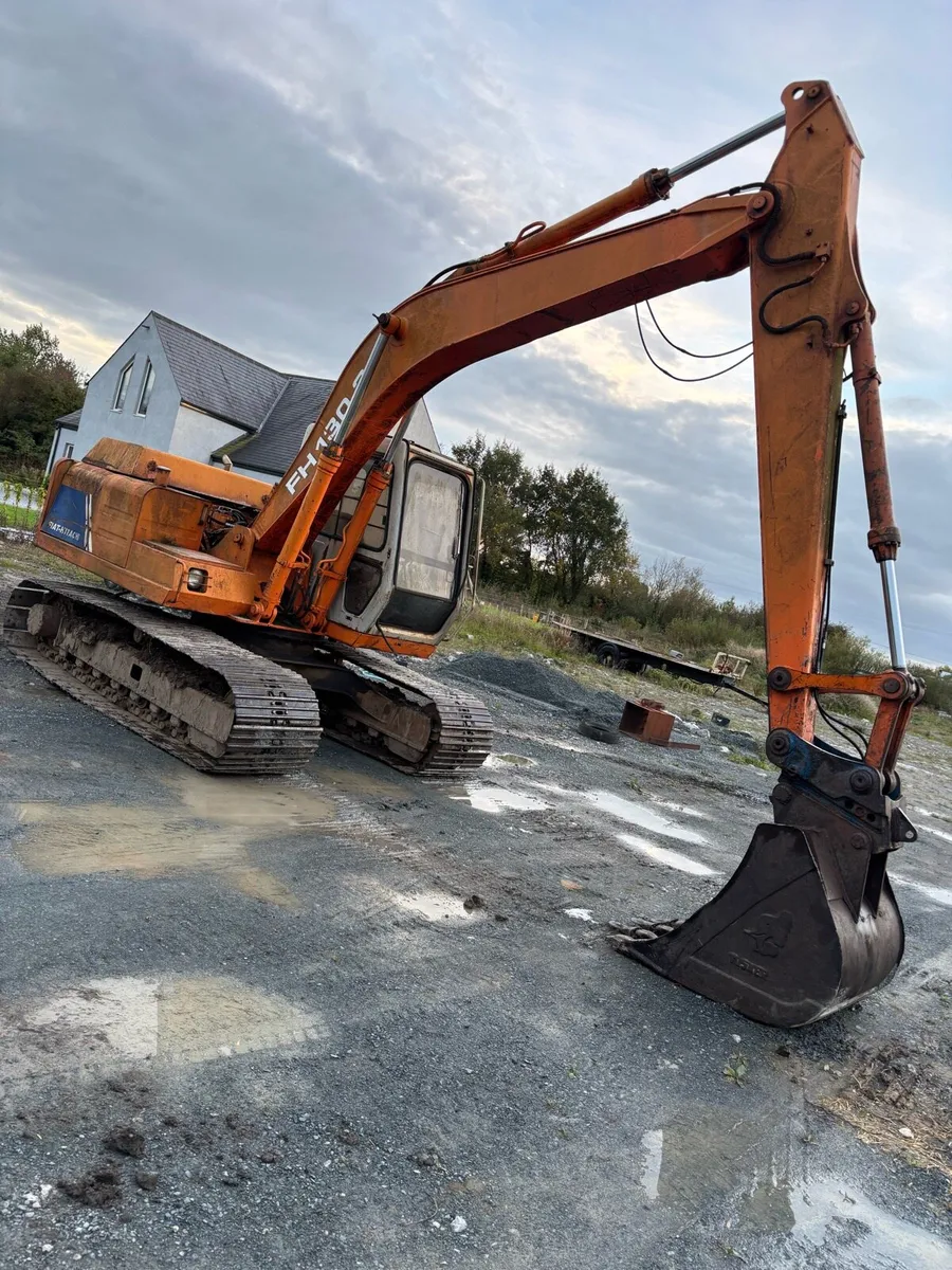 Fiat hitachi 130.3 - Image 1