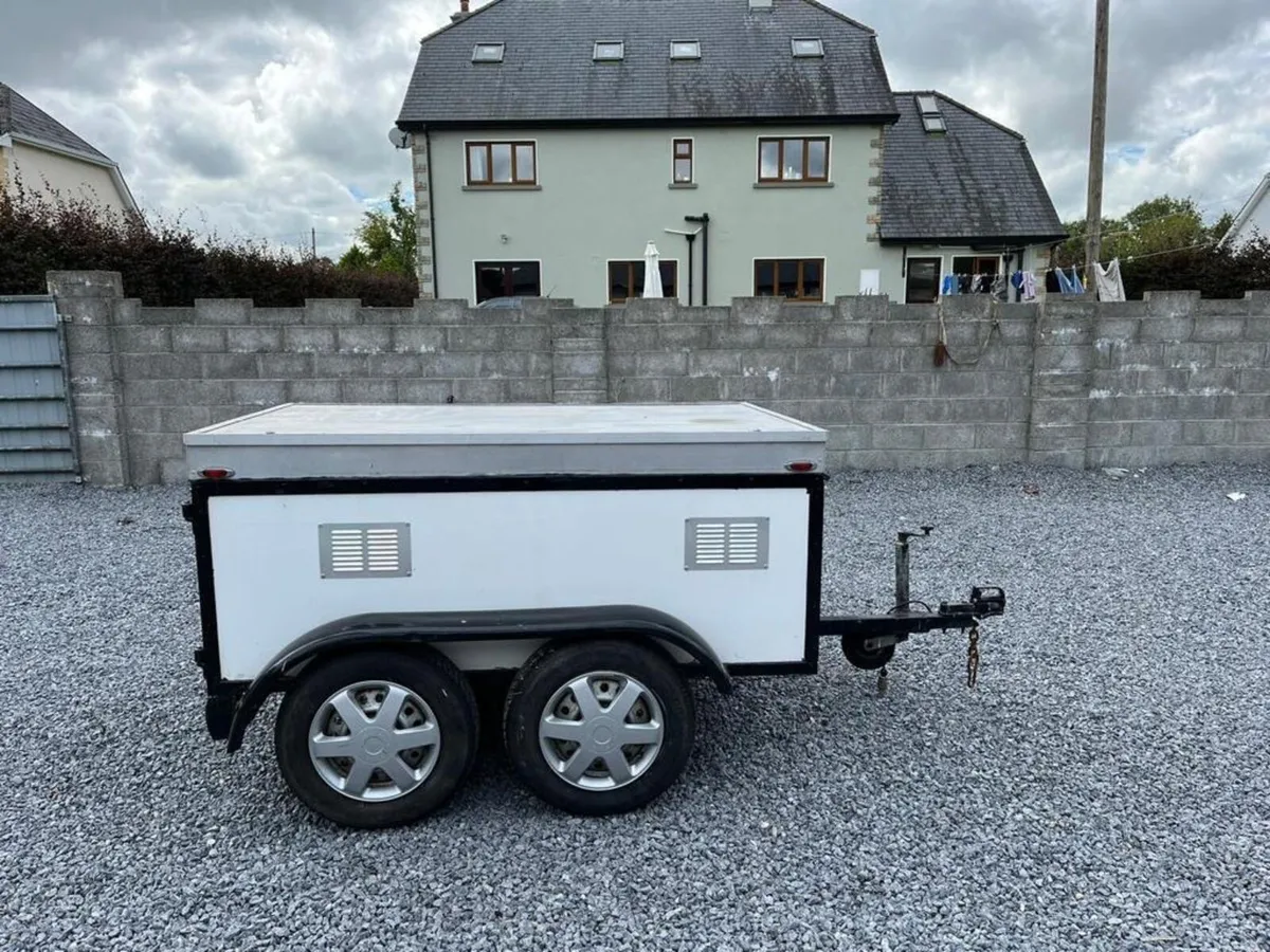 Double axil dog trailer - Image 1
