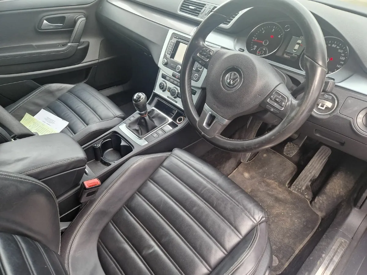 Volkswagen Passat CC 2013 - Image 2